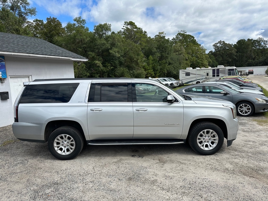 GMC Yukon XL  2017 GMC Yukon XL  2017