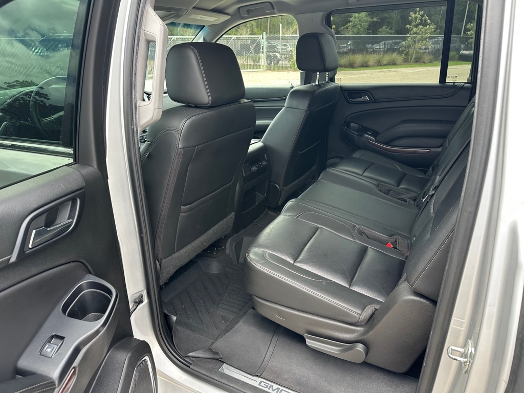 GMC Yukon XL  2017 GMC Yukon XL  2017