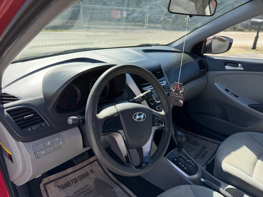 Hyundai Accent  2014