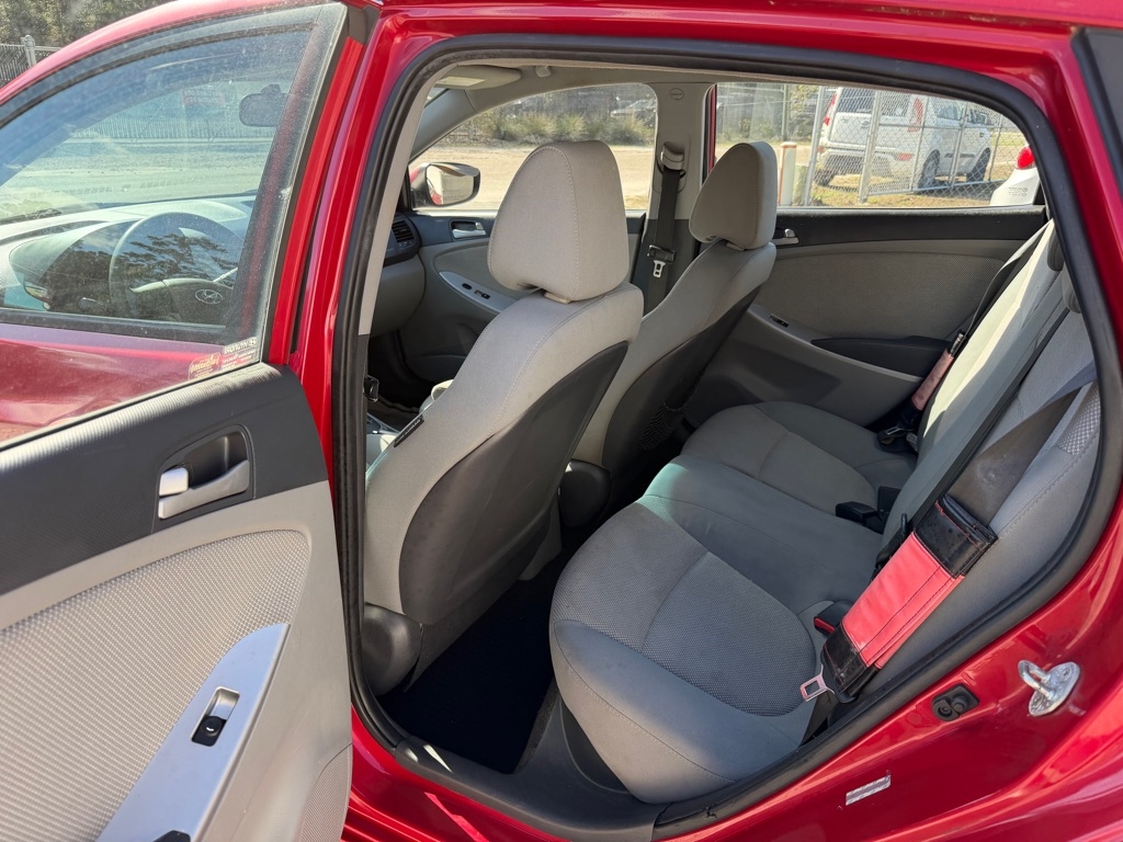 Hyundai Accent  2014