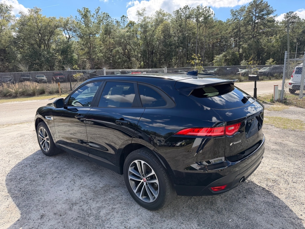 Jaguar F-Pace  2018