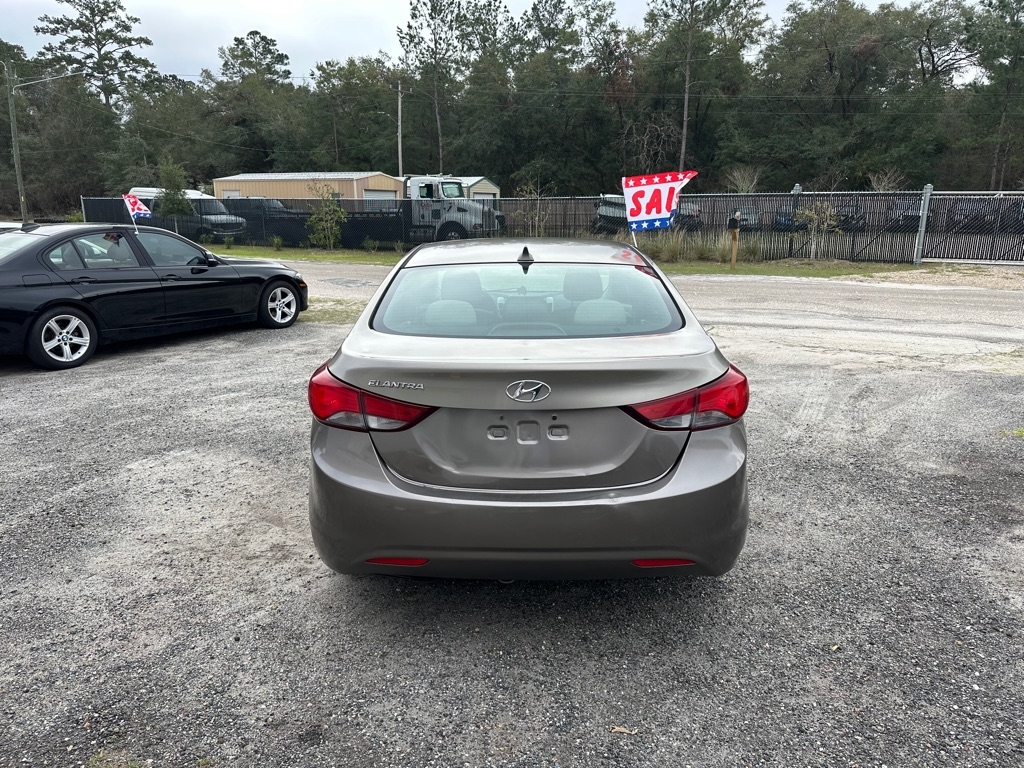 Hyundai Elantra  2014