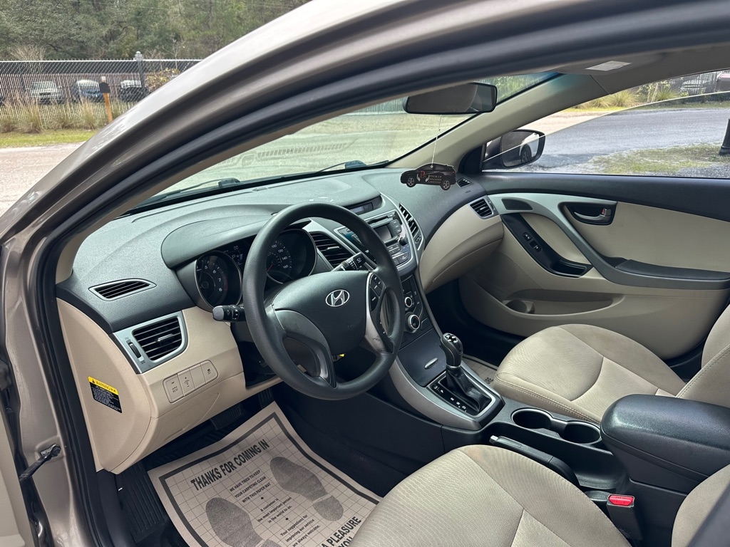 Hyundai Elantra  2014