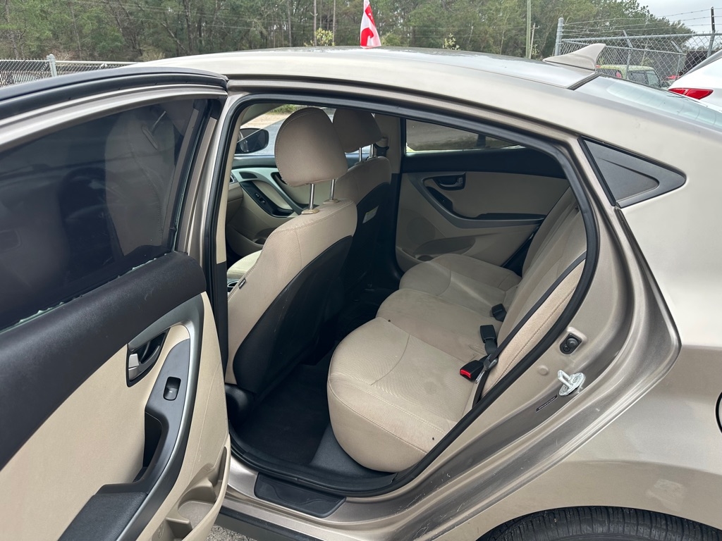 Hyundai Elantra  2014