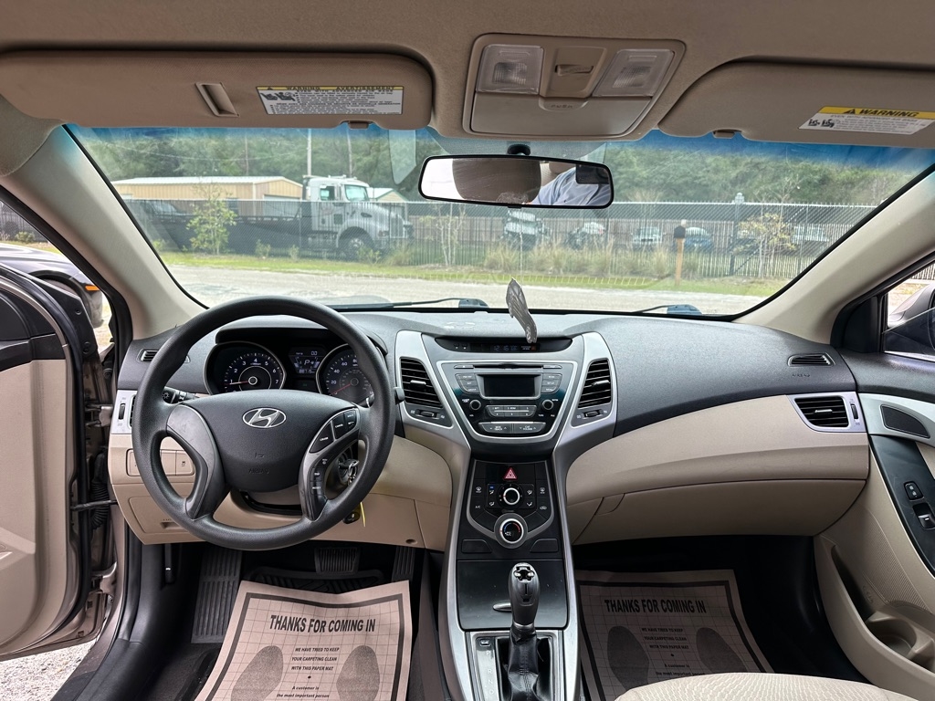 Hyundai Elantra  2014