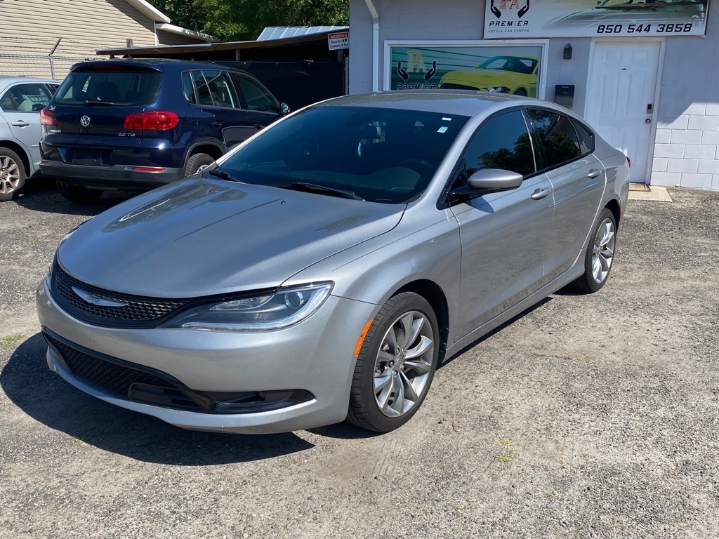 Chrysler 200  2016