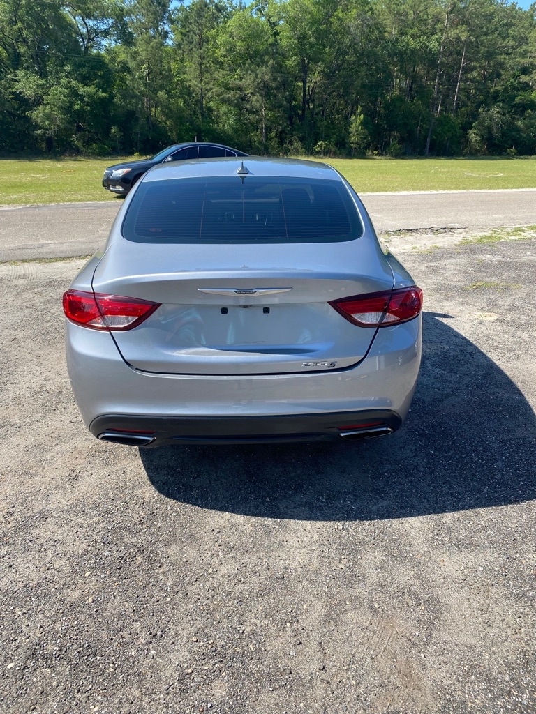Chrysler 200  2016