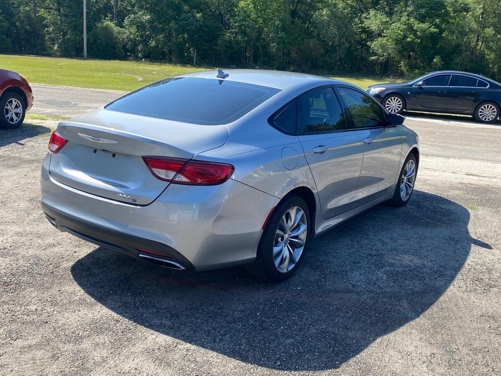 Chrysler 200  2016