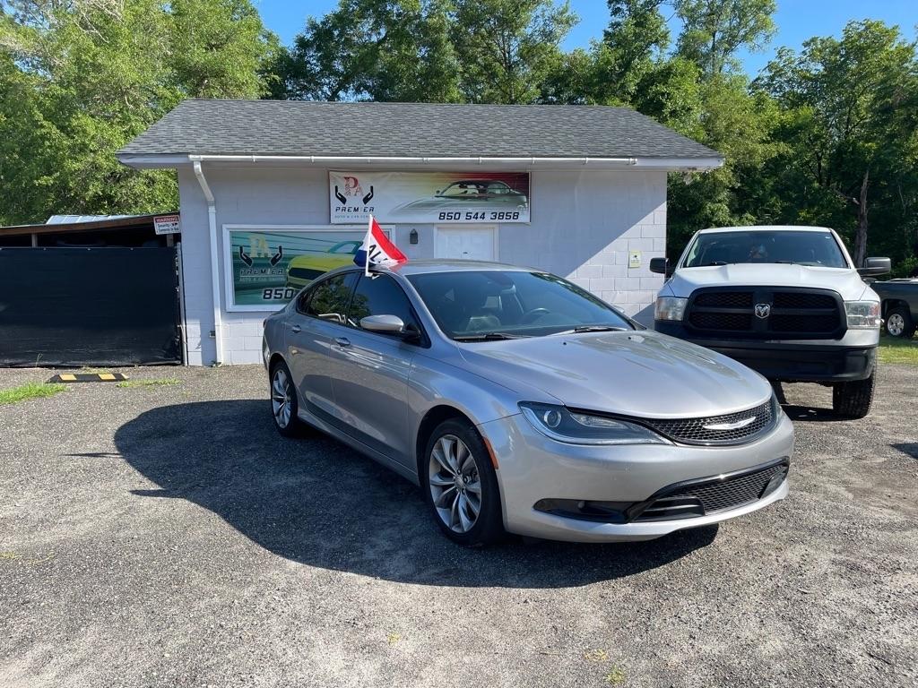 Chrysler 200  2016