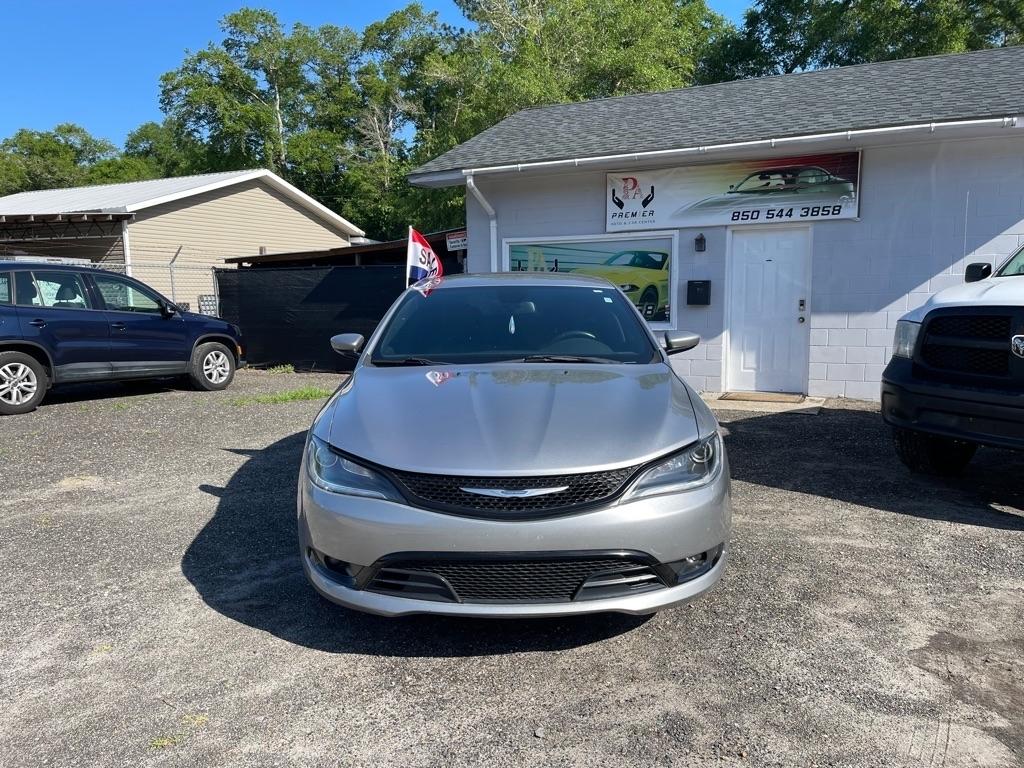 Chrysler 200  2016