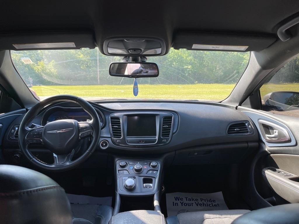 Chrysler 200  2016