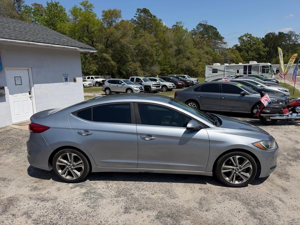 Hyundai Elantra  2017