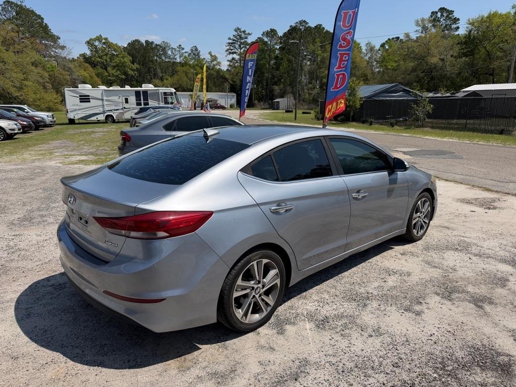 Hyundai Elantra  2017