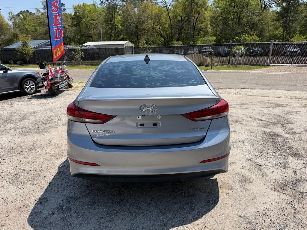 Hyundai Elantra  2017