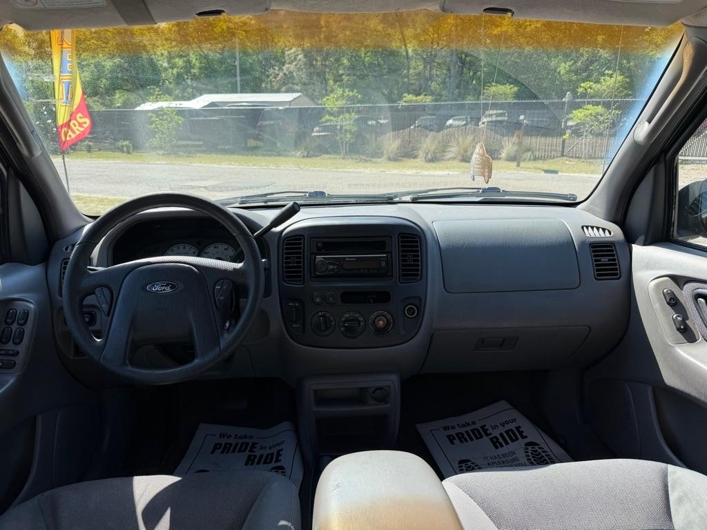 Ford Escape  2002
