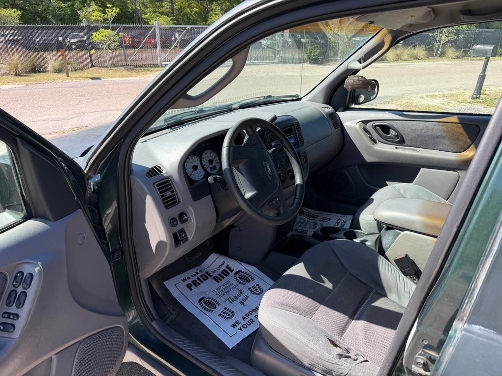 Ford Escape  2002