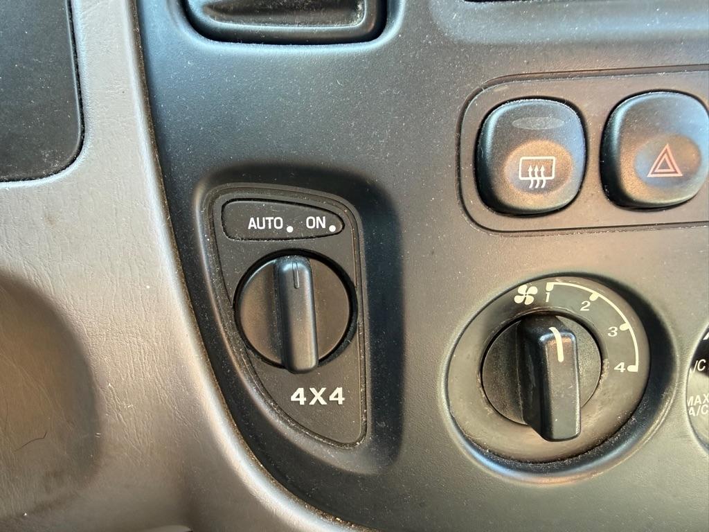 Ford Escape  2002