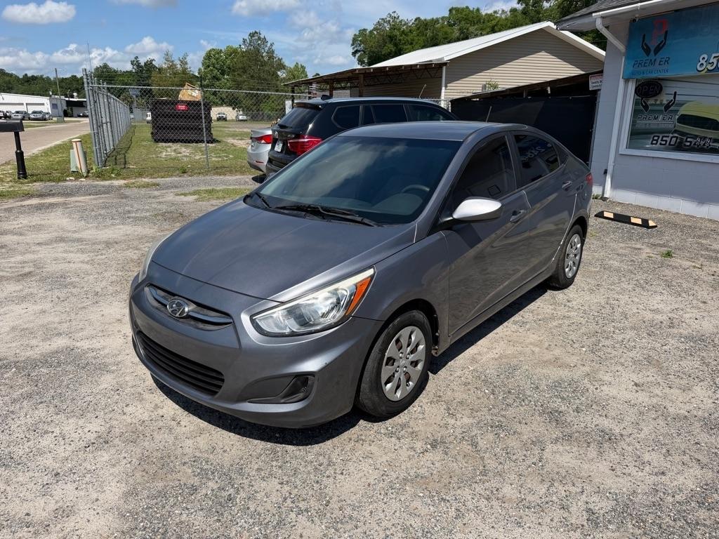2017 Hyundai Accent SE 4-Door 6-Speed Automatic's photo