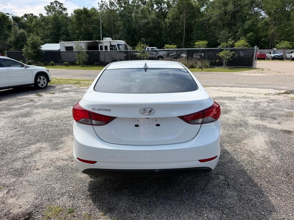 Hyundai Elantra  2014