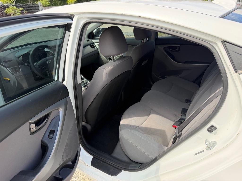 Hyundai Elantra  2014