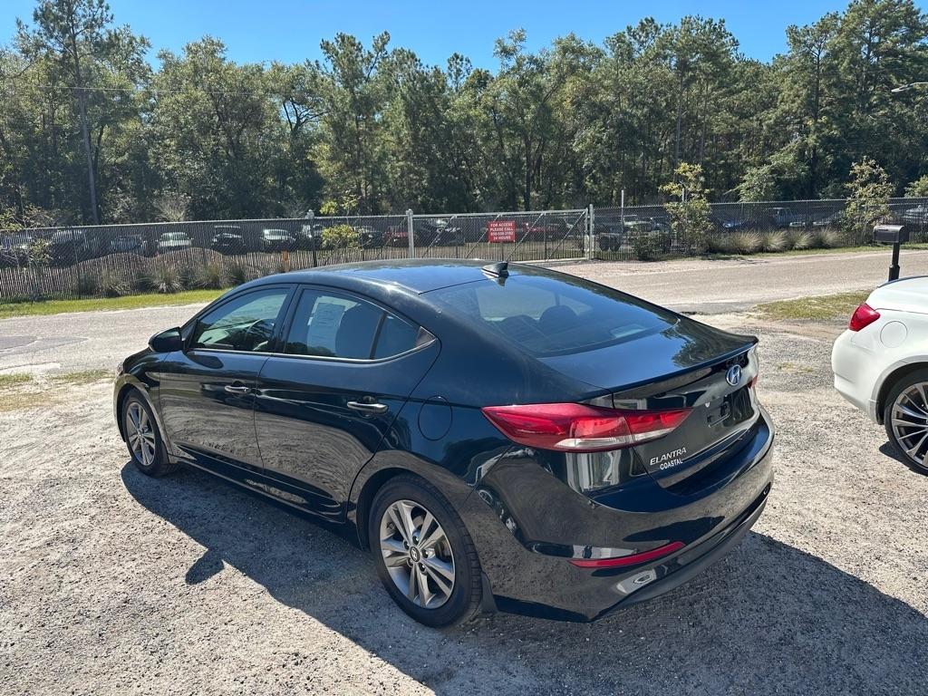 Hyundai Elantra  2018