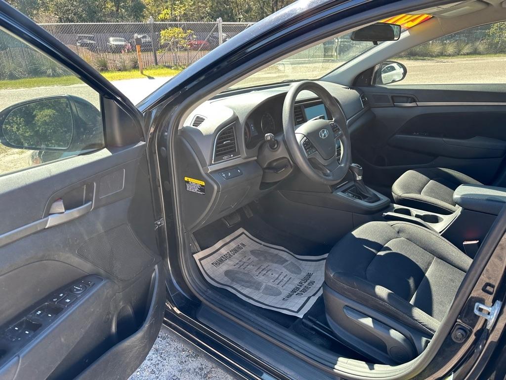 Hyundai Elantra  2018