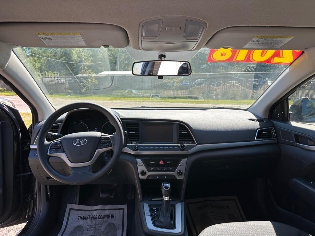 Hyundai Elantra  2018
