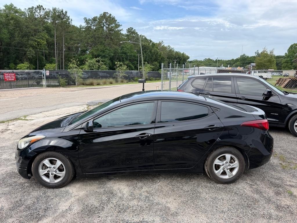 Hyundai Elantra  2015