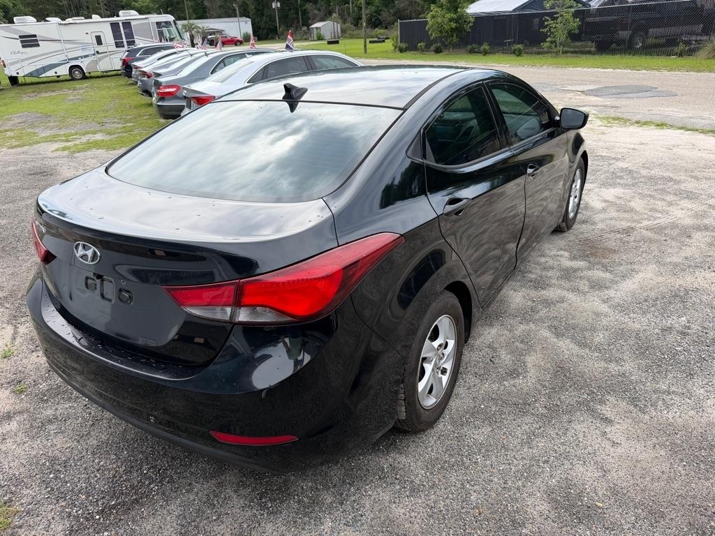 Hyundai Elantra  2015