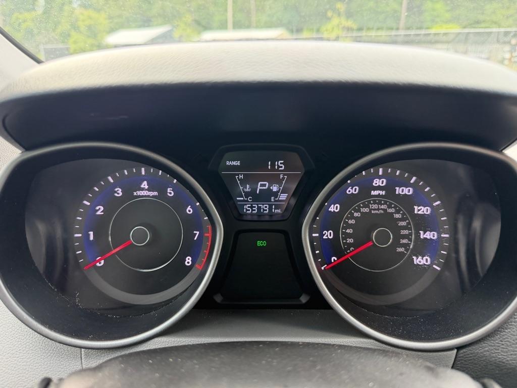 Hyundai Elantra  2015