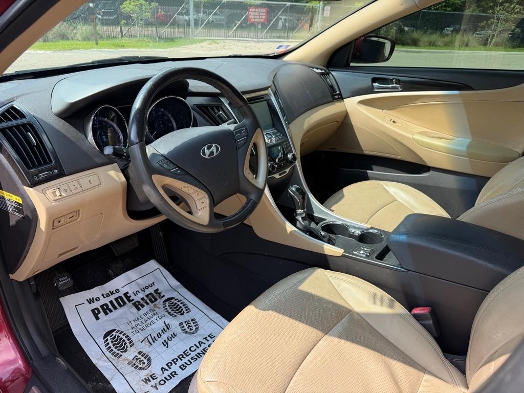 Hyundai Sonata  2013