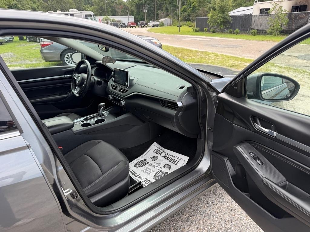Nissan Altima  2019