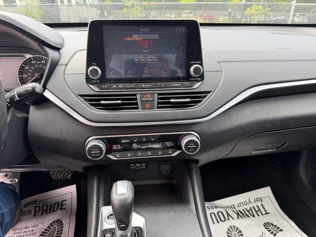 Nissan Altima  2019