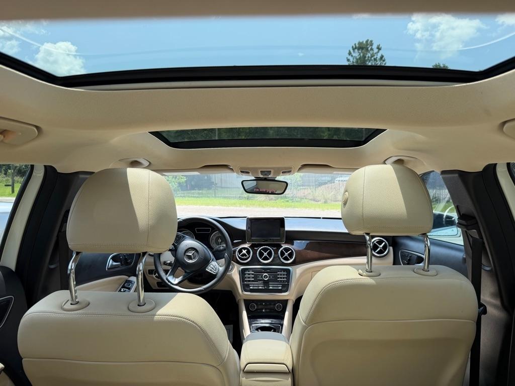 Mercedes-Benz GLA-Class  2017