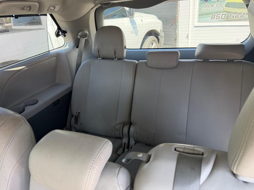 Toyota Sienna  2018