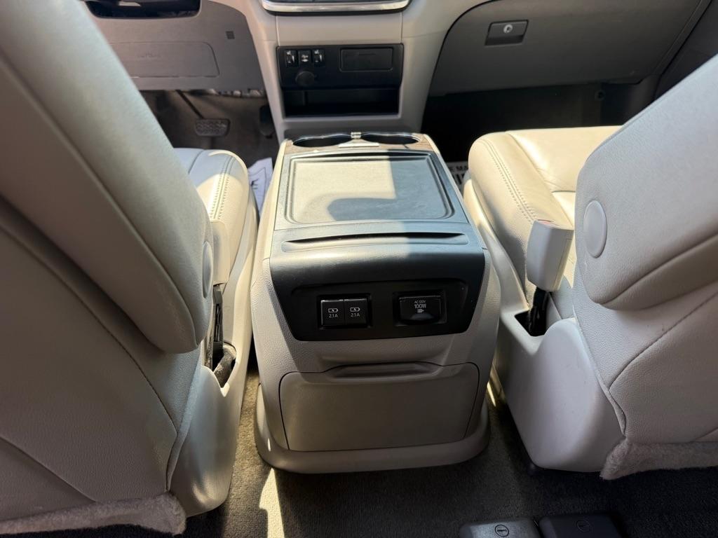 Toyota Sienna  2018