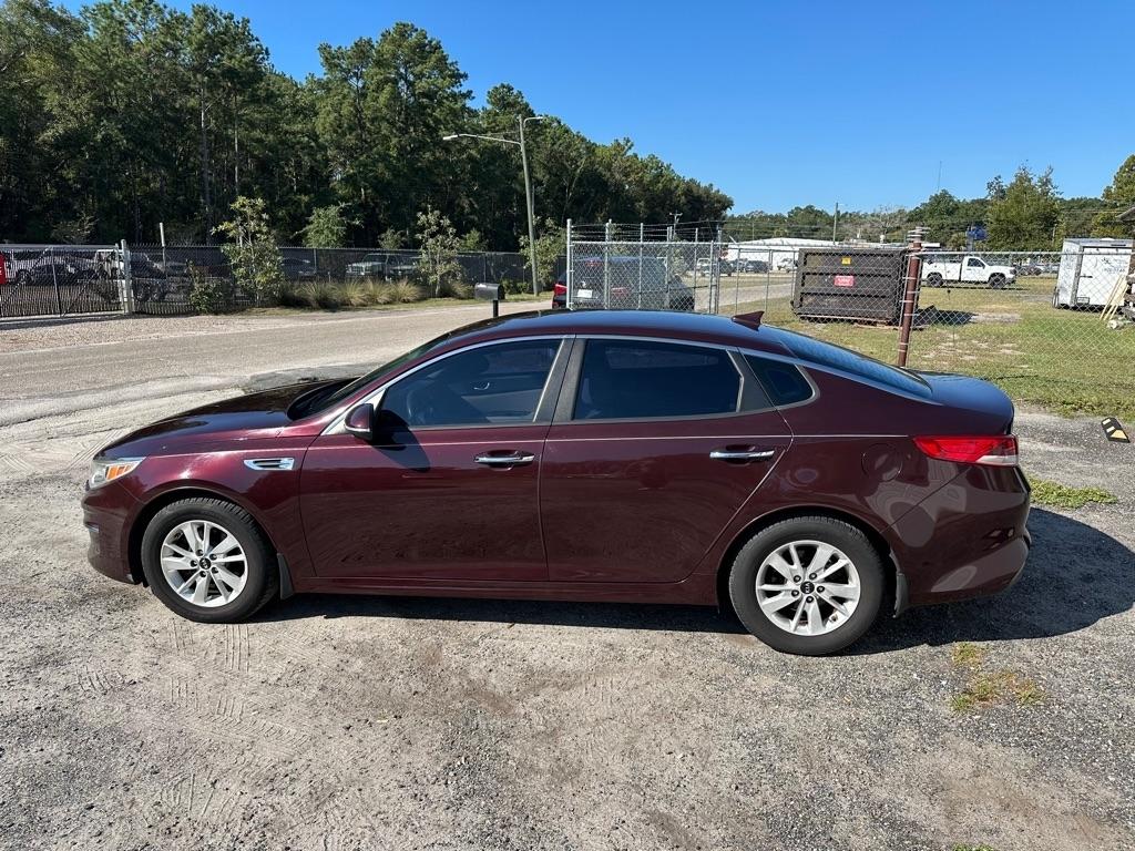 Kia Optima  2017