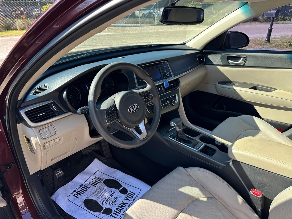 Kia Optima  2017