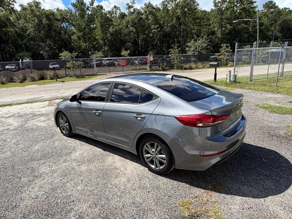 Hyundai Elantra  2018