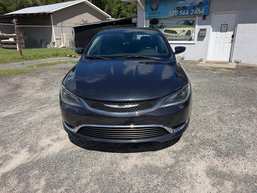 Chrysler 200  2017