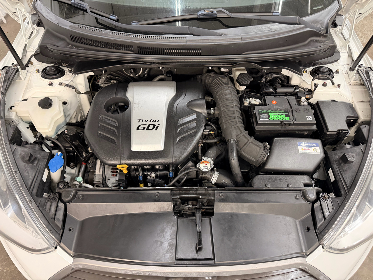 Hyundai Veloster Turbo 6AT 2016