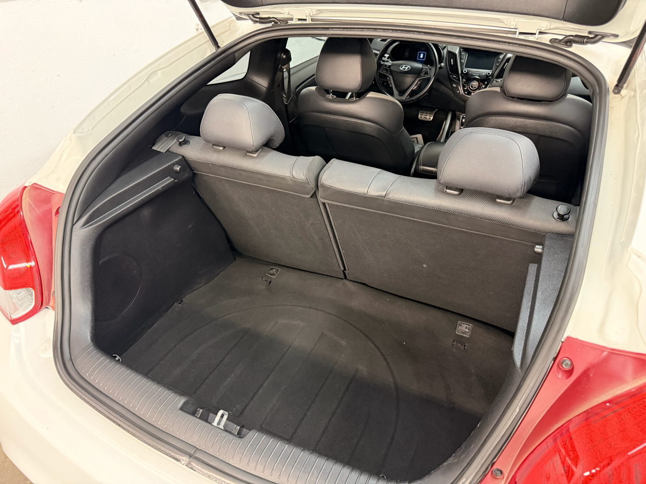 Hyundai Veloster Turbo 6AT 2016