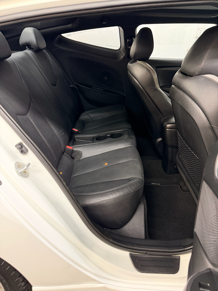 Hyundai Veloster Turbo 6AT 2016