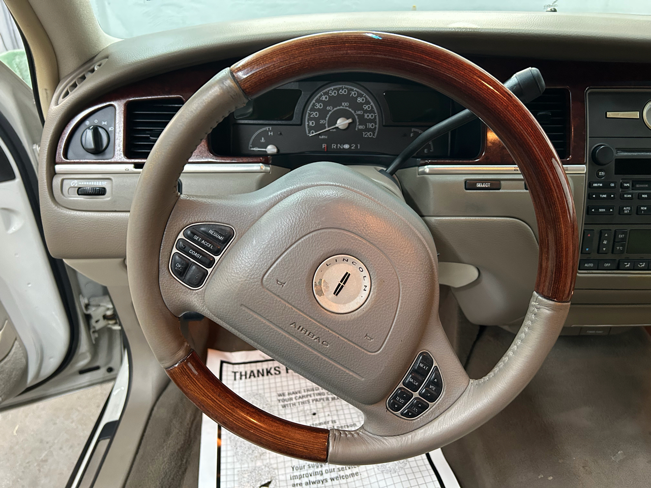 Lincoln Town Car Ultimate 2004