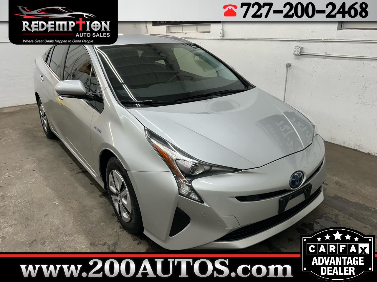 2018 Toyota Prius Two's photo