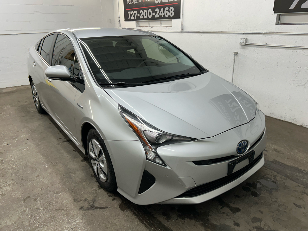 Toyota Prius Two 2018