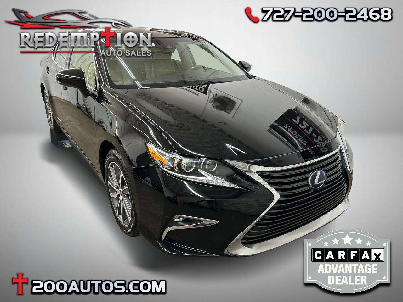 2017 Lexus ES 300h's photo