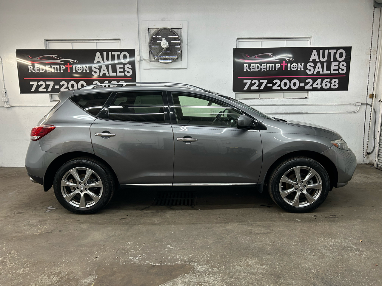 2014 Nissan Murano LE photo 2