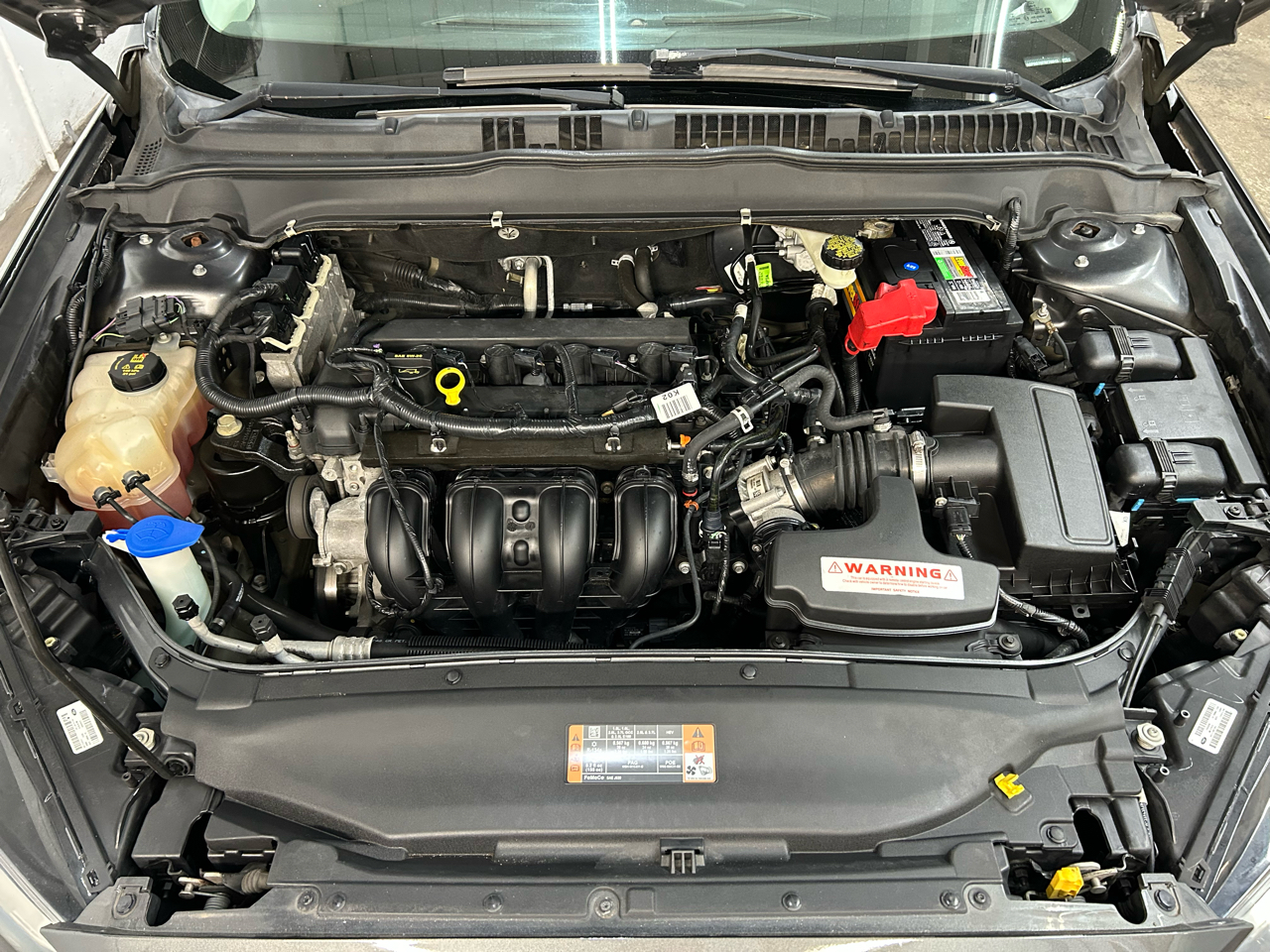 Ford Fusion S 2015