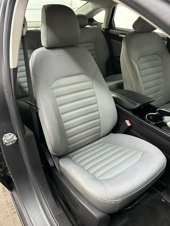 Ford Fusion S 2015